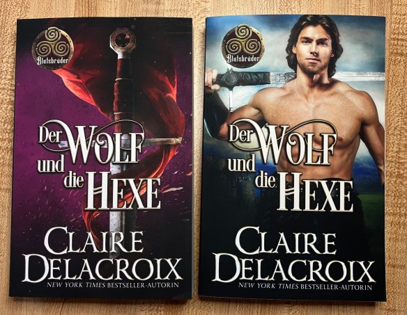 Two versions of Der Wolf und die Hexe in print: Amazon-exclusive edition on the right, edition for all other portals on the left.